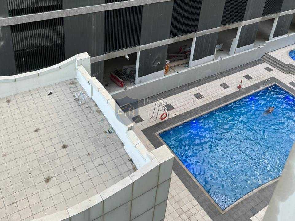 960